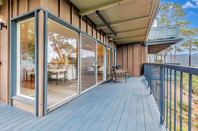 31 Del Mesa Carmel, Carmel CA: https://media.crmls.org/mediaz/fe9445a4-7698-4bfe-b3ab-cb38229cd18c.jpg