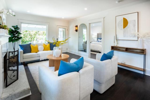 2653 Brewster Avenue, Redwood City CA: https://media.crmls.org/mediaz/fe9496b9-5bf7-406b-9e5b-fbd33c101d52.jpg