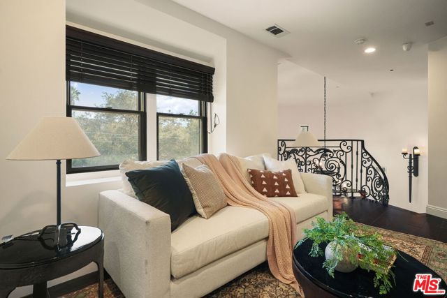 2501 Hermosita Drive photo 33