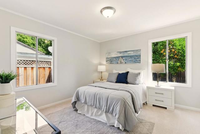 41 Murray Court, Redwood City CA: https://media.crmls.org/mediaz/fe974c99-75ff-4d37-8b31-66695780fedd.jpg