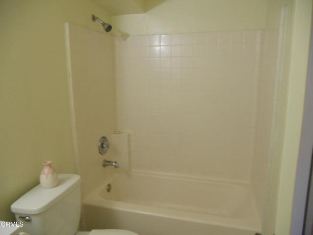 Detail Gallery Image 8 of 11 For 841 Valley Rd, Moorpark,  CA 93021 - 1 Beds | 1 Baths