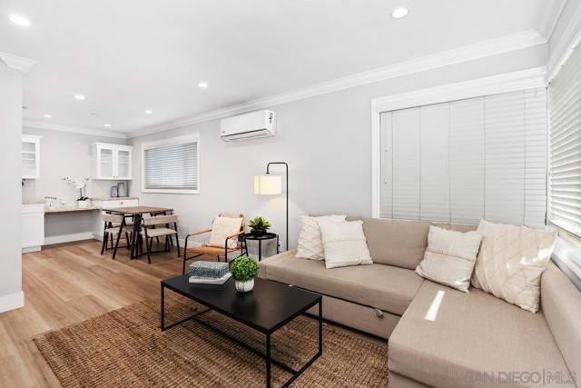850 856 Olive Avenue, Coronado CA: https://media.crmls.org/mediaz/fe986c93-1b4c-49bc-95fe-838811e14a2c.jpg