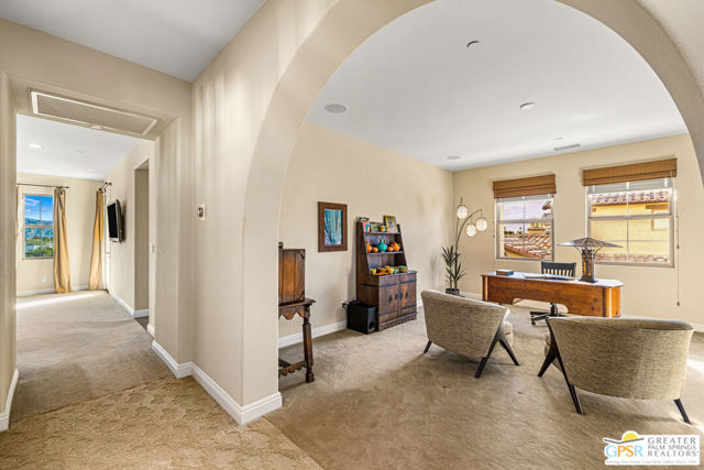 4284 Arcada Street, Palm Springs CA: https://media.crmls.org/mediaz/fe999d36-b492-4458-bfd6-ed7c29536d03.jpg