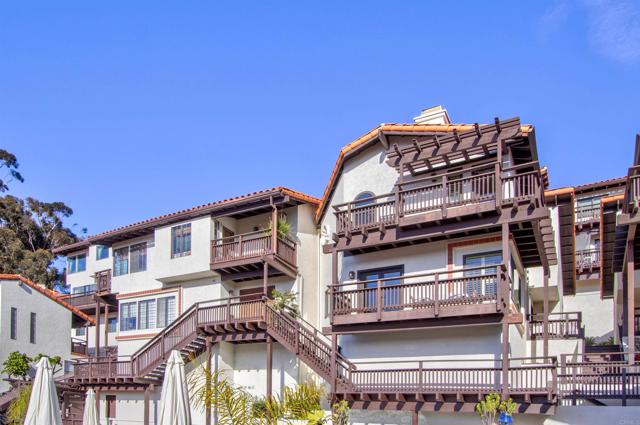 4034 Ampudia Street, San Diego CA: https://media.crmls.org/mediaz/fe99e9df-a721-4399-9c04-241906661a93.jpg
