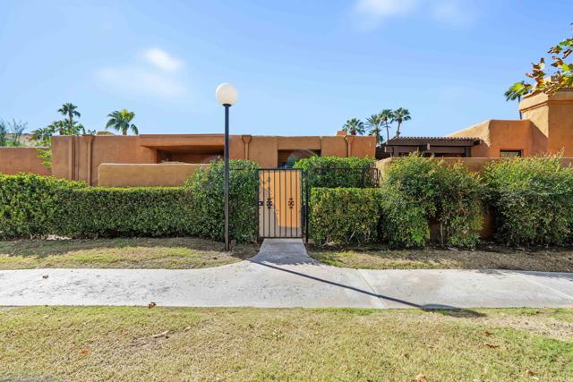4881 S Winners Circle #B, Palm Springs, CA 92264