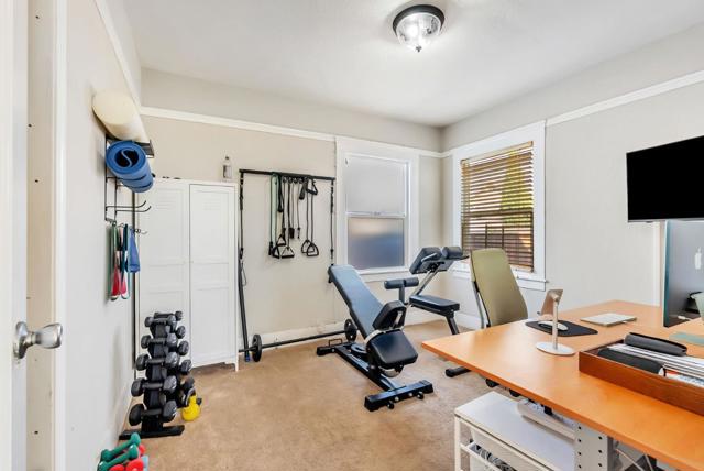 2452 Humboldt Avenue, Oakland CA: https://media.crmls.org/mediaz/fe9affd5-eecb-46f0-b802-6fd9d3f95499.jpg