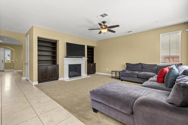 1420 Cielo Vista Lane, Gilroy CA: https://media.crmls.org/mediaz/fe9bac14-2e37-4dee-8054-458468246db8.jpg