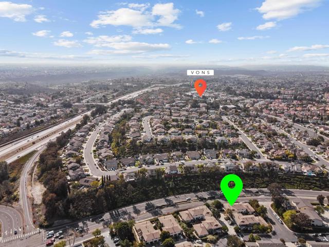9757 Caminito Cuadro, San Diego CA: https://media.crmls.org/mediaz/fe9d03de-9afc-4f5c-911a-ce0231fa3abf.jpg