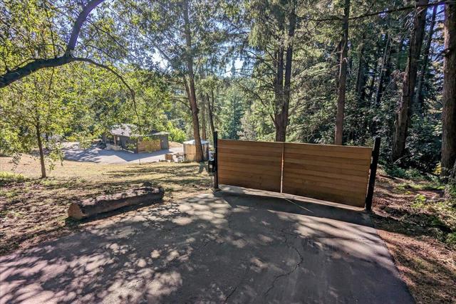 17951 Mountain Charlie Road, Los Gatos CA: https://media.crmls.org/mediaz/fe9d3e9d-dc23-43f7-a458-38d83ee1c15d.jpg