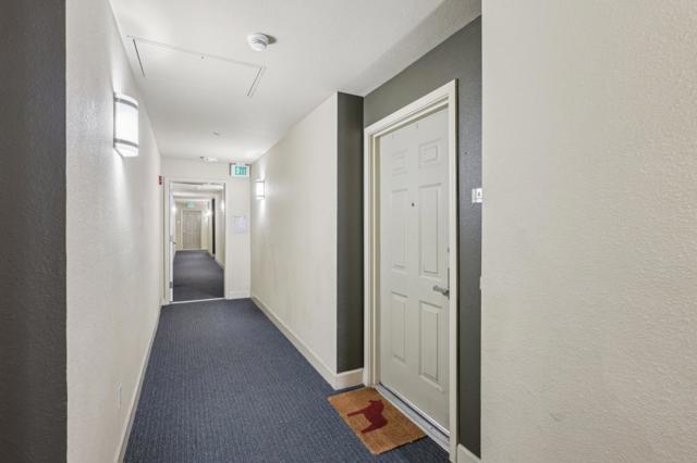 8200 Oceanview Terrace, San Francisco CA: https://media.crmls.org/mediaz/fe9d3ecd-3fb6-4611-8c8c-2c0f491a727c.jpg