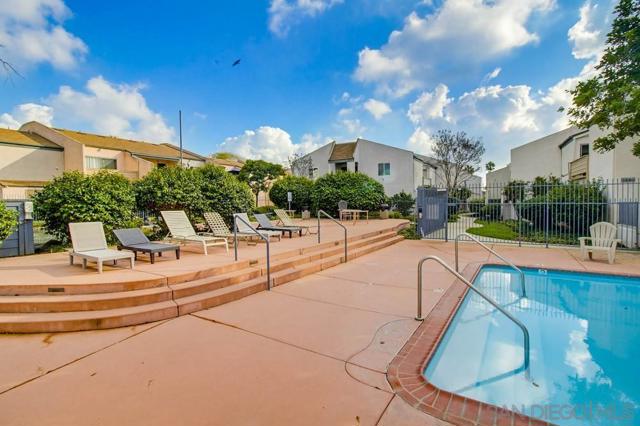 Image 40 of 48 For 3242 Ashford St  K