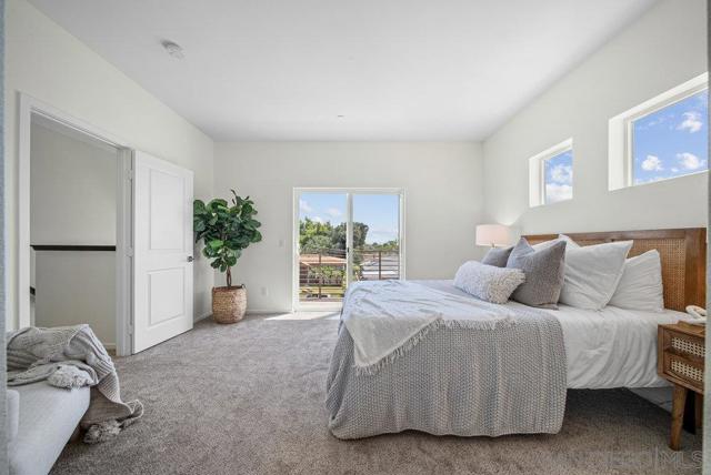 8188 Golden Ave, Lemon Grove CA: https://media.crmls.org/mediaz/fe9f3a98-cf82-4fb8-af0a-85a3913025cb.jpg