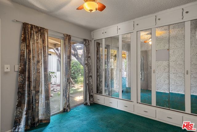 8400 Encino Avenue, Northridge CA: https://media.crmls.org/mediaz/fe9f7129-5080-4148-ac45-9f780c3c6ba9.jpg