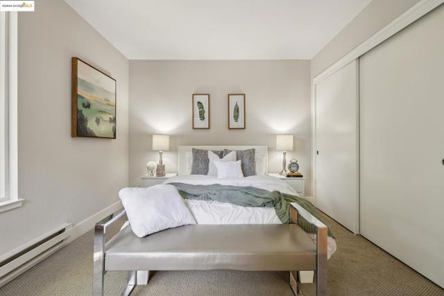 96 Bayside Ct, Richmond CA: https://media.crmls.org/mediaz/fe9f746f-9500-4503-871e-0bd150e23881.jpg
