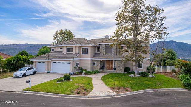 11300 Highridge Court, Camarillo CA: https://media.crmls.org/mediaz/fea005cd-4175-4660-9ac4-f658c5373294.jpg