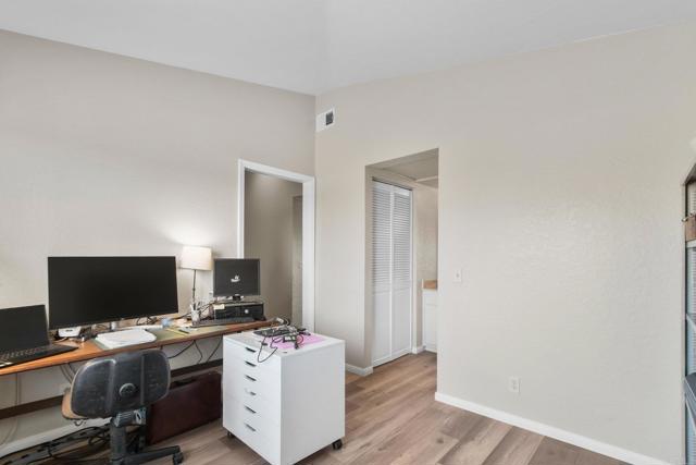 Detail Gallery Image 21 of 24 For 6151 Calle Mariselda #302,  San Diego,  CA 92124 - 2 Beds | 2/1 Baths