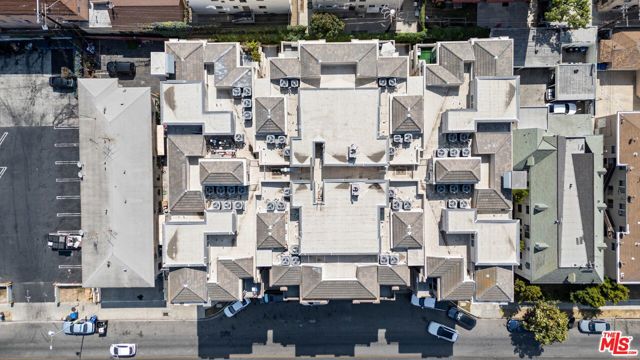 848 Irolo Street, Los Angeles CA: https://media.crmls.org/mediaz/fea0cfdb-47b1-4359-bd71-9951a3584102.jpg