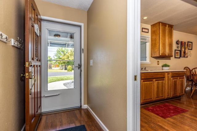 672 Sonoma Court, Livermore CA: https://media.crmls.org/mediaz/fea111df-814a-4f1b-933d-145eda4cf682.jpg