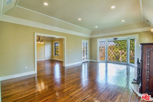 2653 PATRICIA Avenue, Los Angeles CA: https://media.crmls.org/mediaz/fea204bb-738b-4114-9344-64a41b53aca2.jpg