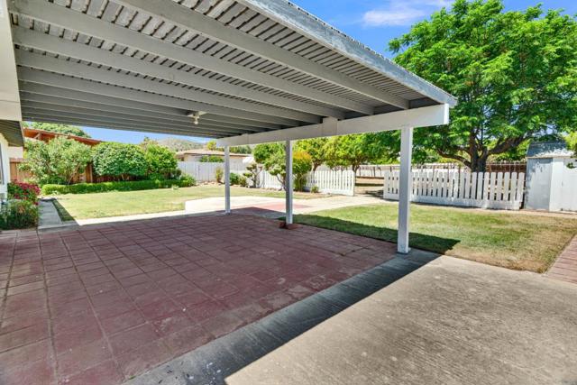 45175 Merritt Street, King City CA: https://media.crmls.org/mediaz/fea22172-8842-40e5-9e3f-5c122d3c8a4f.jpg
