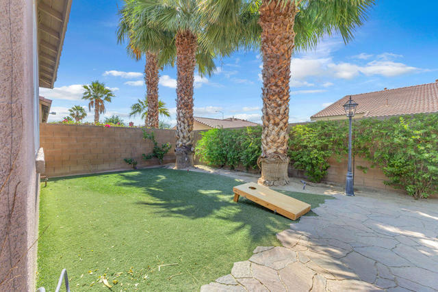 83881 Festivo Court, Indio CA: https://media.crmls.org/mediaz/fea29d47-b45f-41de-9f2b-912e54a6b02f.jpg