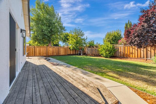 903 Furlong Drive, San Jose CA: https://media.crmls.org/mediaz/fea2f128-247d-4326-993b-416d5c5acf71.jpg