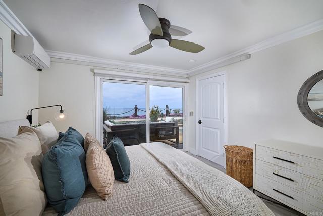 435 S Sierra Avenue, Solana Beach CA: https://media.crmls.org/mediaz/fea36747-4b4d-40a6-8ef2-2ca33a45ead2.jpg