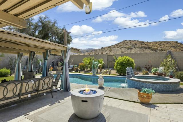 37369 Bankside Drive, Cathedral City CA: https://media.crmls.org/mediaz/fea39b27-9443-436c-bb35-efb95ec82fd4.jpg