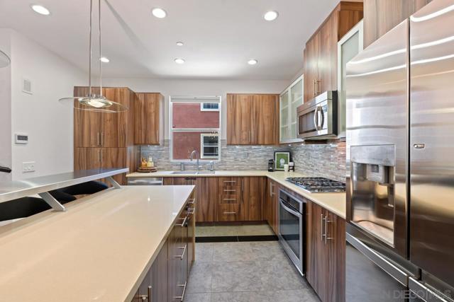 7839 Inception Way, San Diego CA: https://media.crmls.org/mediaz/fea4fe90-d490-4a7c-8fbb-af3a394a40ad.jpg