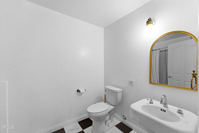 Detail Gallery Image 20 of 36 For 15811 Calle El Capitan, Green Valley,  CA 91390 - 3 Beds | 2 Baths