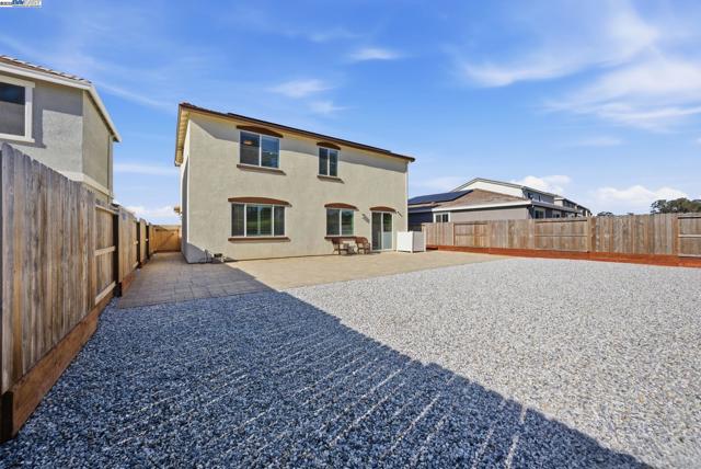 4158 Markovich Ct, Richmond CA: https://media.crmls.org/mediaz/fea72aae-9c96-4104-9504-0d29f39ebd9a.jpg