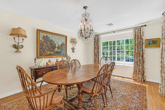 110 Glen Summer Road, Pasadena CA: https://media.crmls.org/mediaz/fea78230-2ed6-43d7-9493-8773cf170c1e.jpg