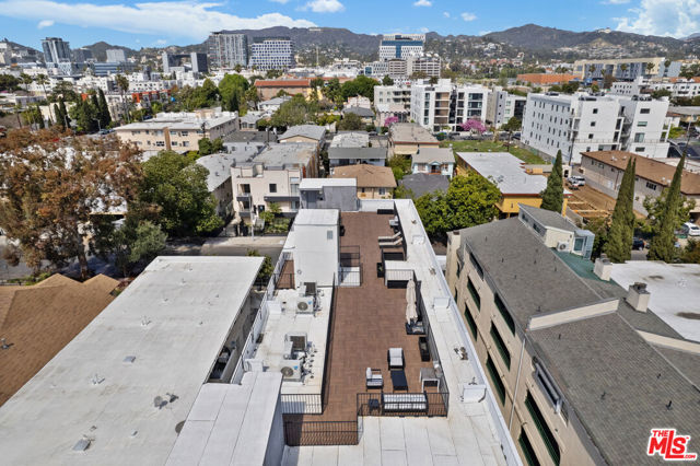 5832 Virginia Avenue, Los Angeles CA: https://media.crmls.org/mediaz/fea8cd6b-7c7f-45b2-b1b1-f60af211fcde.jpg