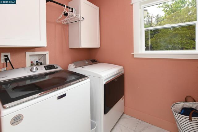 2200 Tice Valley Blvd +3BR ADU, Walnut Creek CA: https://media.crmls.org/mediaz/feaa327c-d983-4220-934d-512ce919a126.jpg