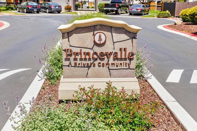 775 Williamsburg Way, Gilroy CA: https://media.crmls.org/mediaz/feaab18c-bffe-46c1-9918-aed2892a84d3.jpg