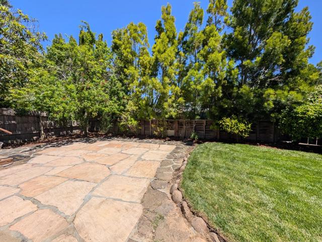 141 Beverly Drive, San Carlos CA: https://media.crmls.org/mediaz/feaab5ee-c11f-4f3e-9d63-d613b9a543f6.jpg