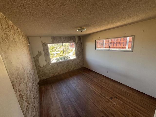 Detail Gallery Image 12 of 60 For 10050 Cristobal Dr, Spring Valley,  CA 91977 - 5 Beds | 2 Baths