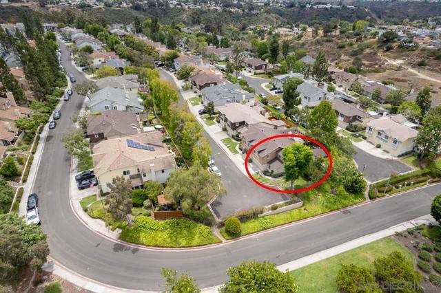 3298 Old Heather Road, San Diego CA: https://media.crmls.org/mediaz/feab022a-6723-4cff-870b-c487bd5292e0.jpg