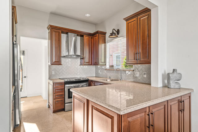 47444 Rabat Drive, Palm Desert CA: https://media.crmls.org/mediaz/feab4779-97bc-4f9e-baeb-4def0e14f04b.jpg