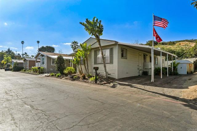 Detail Gallery Image 2 of 30 For 13162 Highway 8 Business #200,  El Cajon,  CA 92021 - 2 Beds | 2 Baths