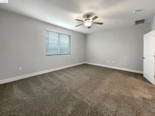 2066 Espana Ln, Rio Vista CA: https://media.crmls.org/mediaz/feaba079-7f1d-400a-9596-1a4e783461d9.jpg