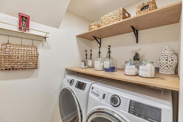 17510 Carriage Lamp Way, Morgan Hill CA: https://media.crmls.org/mediaz/feac1e5a-6d5a-4e08-90b5-6ee20f7a3f82.jpg