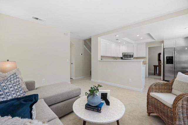 1766 Mount Way, Vista CA: https://media.crmls.org/mediaz/fead3e16-ffbc-41b5-9858-38ce03ac753e.jpg