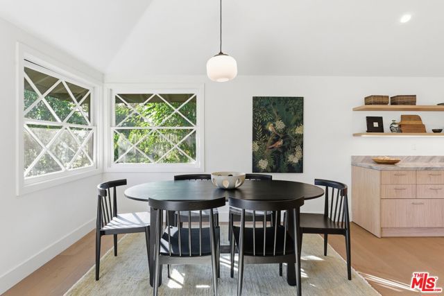 7401 Costello Avenue, Van Nuys CA: https://media.crmls.org/mediaz/feaeb146-50c1-43d2-9b0c-7111fb87ef05.jpg