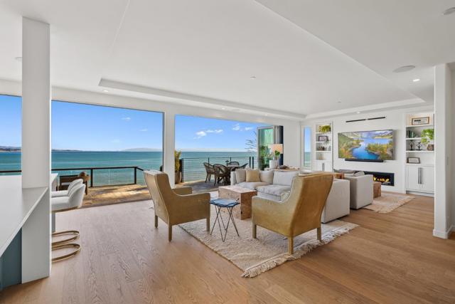 108 Grove Lane, Capitola CA: https://media.crmls.org/mediaz/feaf4c38-4ad9-47a6-ab79-ba6f3e54e505.jpg