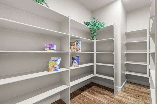 21 Bigleaf Road, Orinda CA: https://media.crmls.org/mediaz/feaf95dc-cf08-4816-900a-1b8a2fffe555.jpg