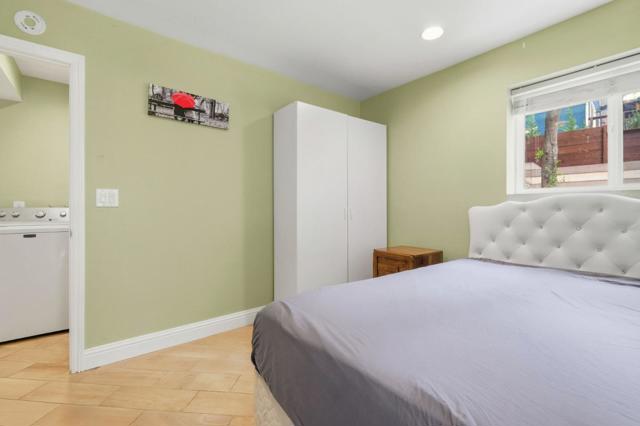 21564 Mary Alice Way, Los Gatos CA: https://media.crmls.org/mediaz/feafbc7b-3d56-47e0-97e4-16c00dfb5794.jpg