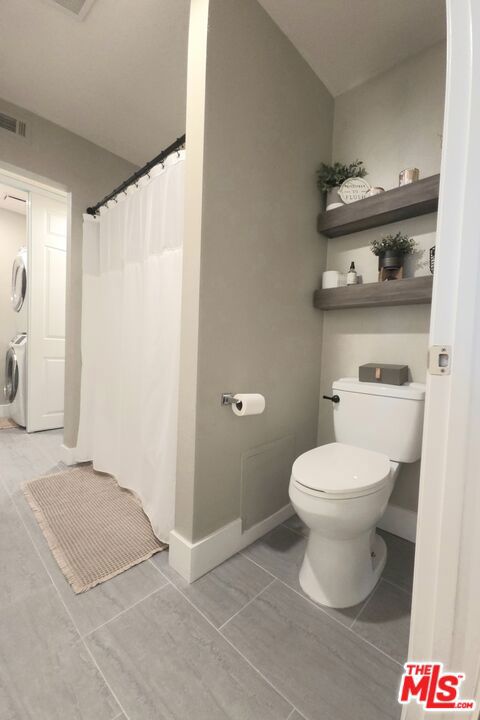 https://media.crmls.org/mediaz/feb0817f-6595-47c2-8a3e-93280c79a154.jpg?preset=X-Large