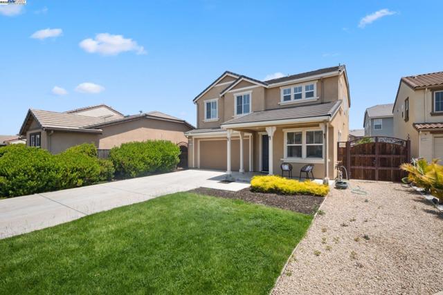 1109 Marsala Cir, Salinas CA: https://media.crmls.org/mediaz/feb0a763-1606-4ad8-bac6-586b8a3fe671.jpg