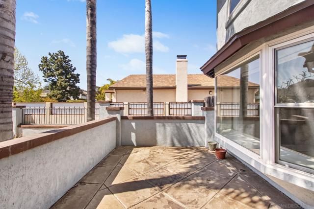 4460 Huggins St, San Diego CA: https://media.crmls.org/mediaz/feb1c46e-b17b-453e-9888-aa2440abc762.jpg